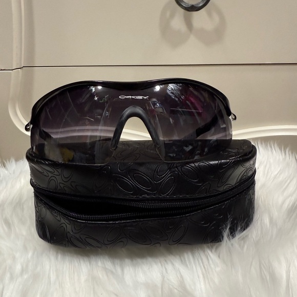 Oakley Black Shield Sunglasses - Picture 2 of 16